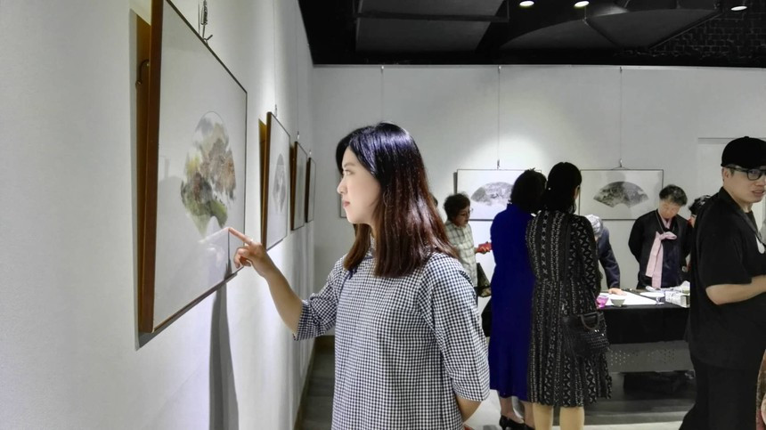 画家孙九江“乡土•乡情韩国个人邀请展”在韩国大邱举行